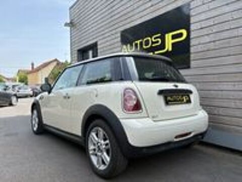 One Hatch 98 ch A 2010 occasion 95480 Pierrelaye