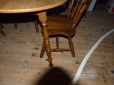 table et chaises 80 Saint-Vincent-de-Tyrosse (40)