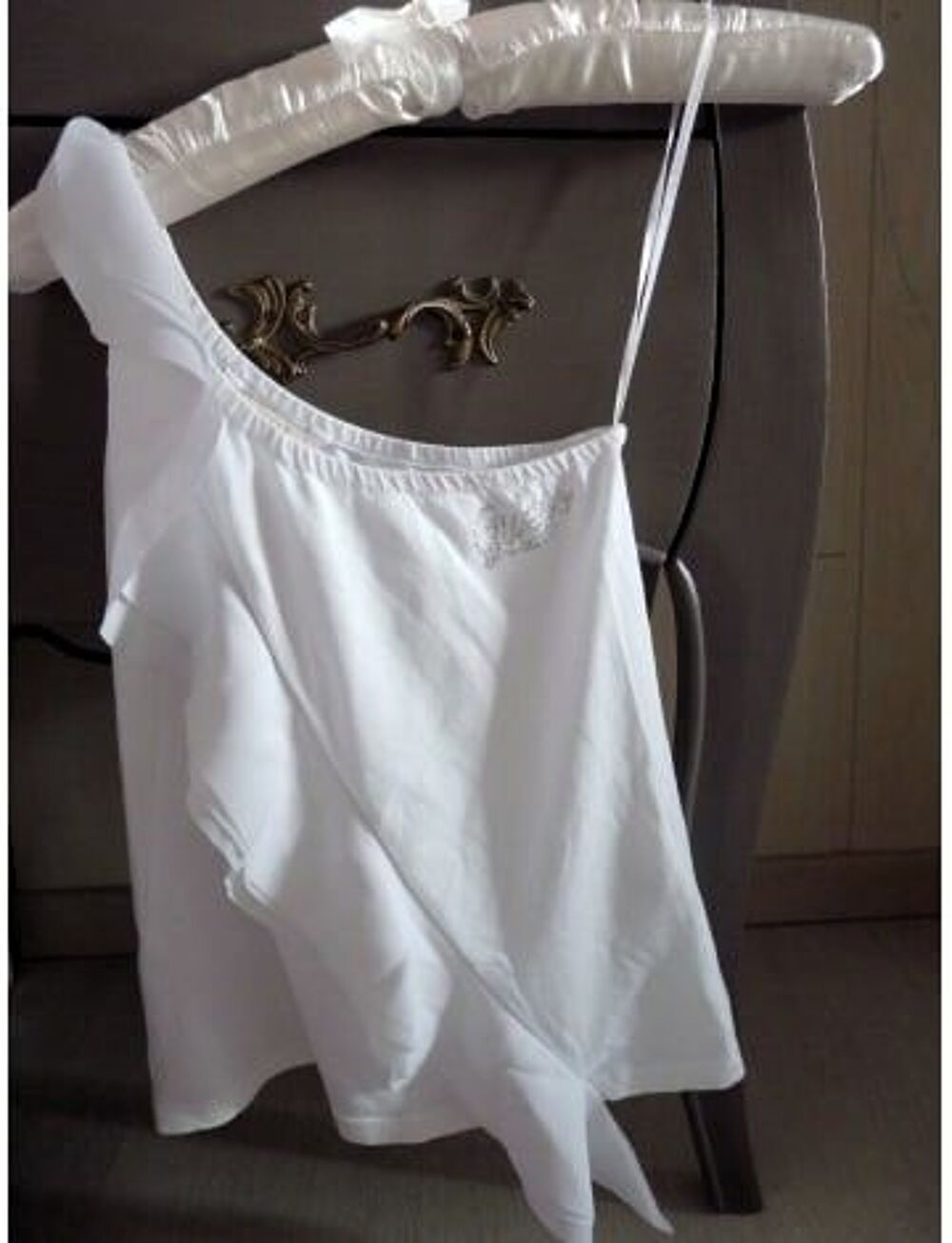 T-shirt asym&eacute;trique Fille Guess argent&eacute; blanc 6 ans Neuf Vêtements enfants