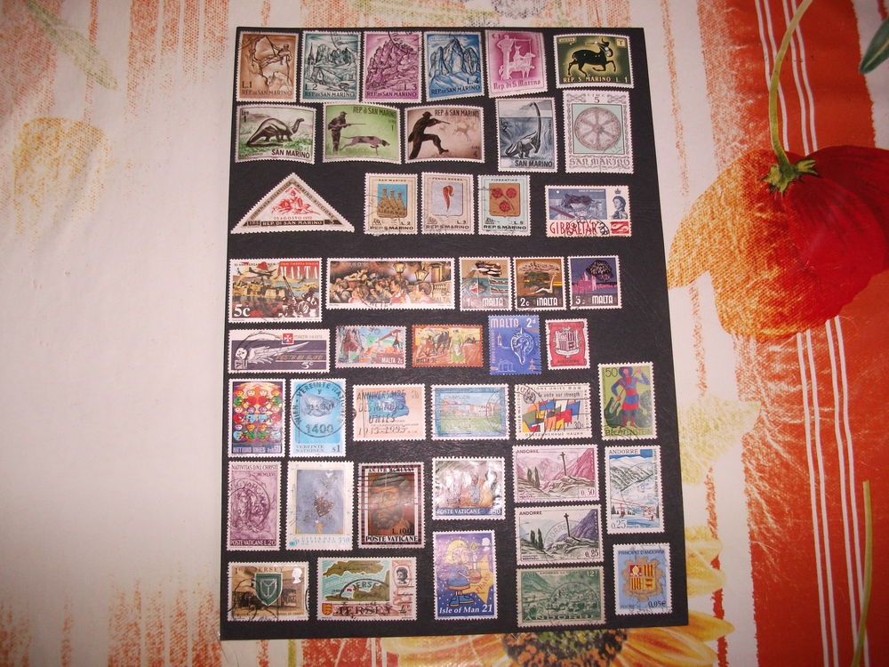 Lot de 88 timbres diff&eacute;rents Malte, Vatican
