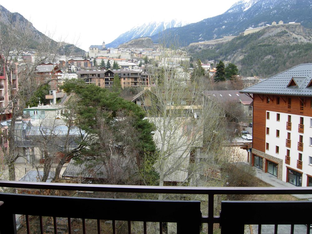   à la montagne à la semaine ou quinzaine, tarif d'hiver. Provence-Alpes-Côte d'Azur, Briançon (05100)