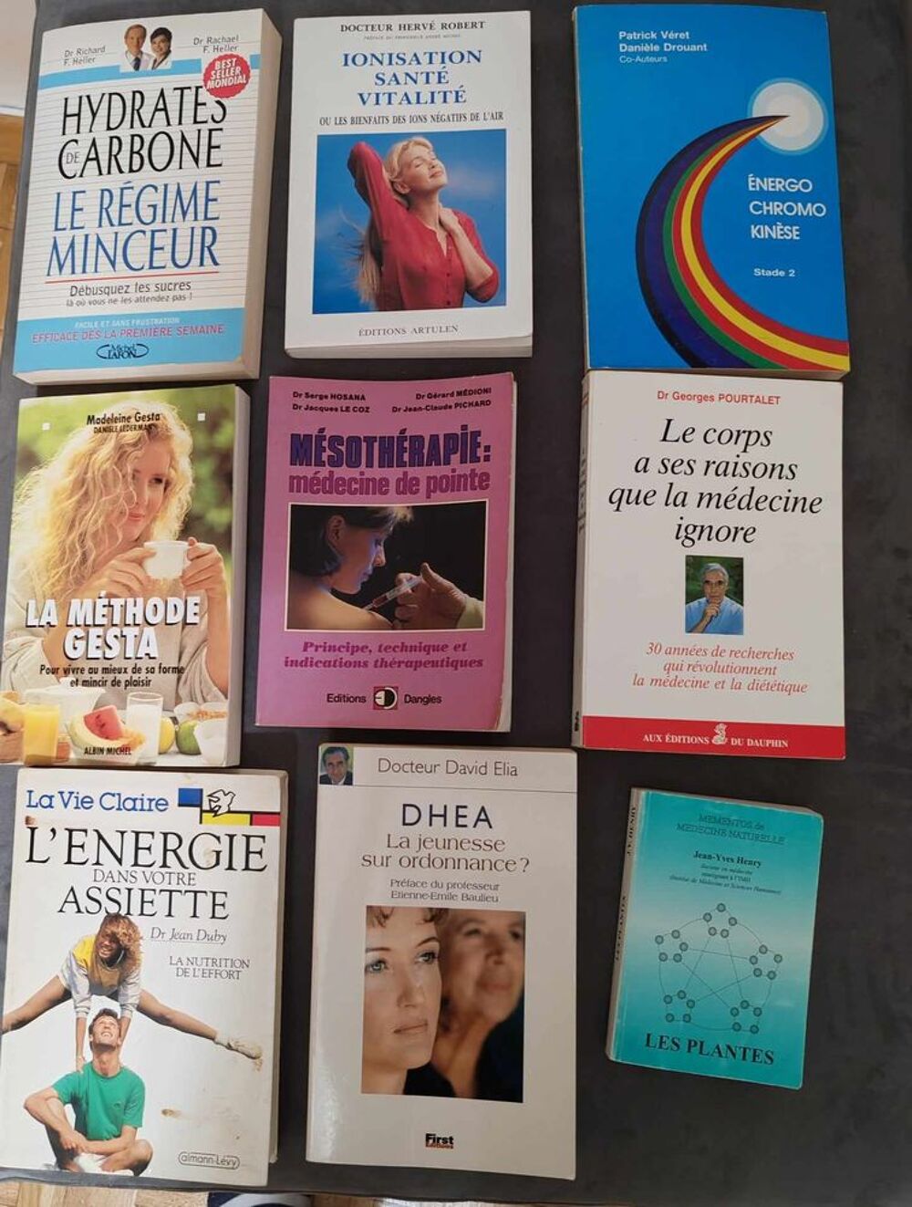 Livres divers SANTE 2 euros au choix
Livres et BD
