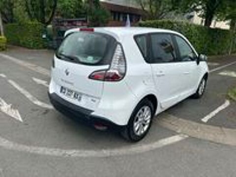 Scénic III Scenic III TCe 130 Expression 2012 occasion 77500 Chelles