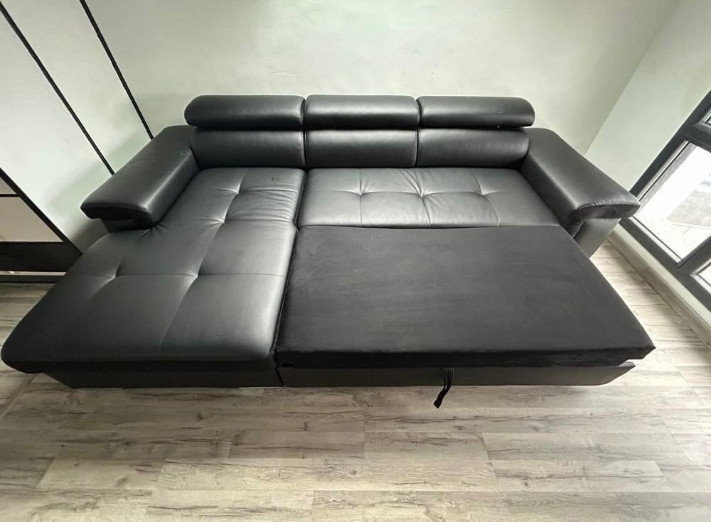 Canap&eacute; d'angle convertible noir €" Couchage + coffre €" Tr&egrave;s bon &eacute;tat Meubles