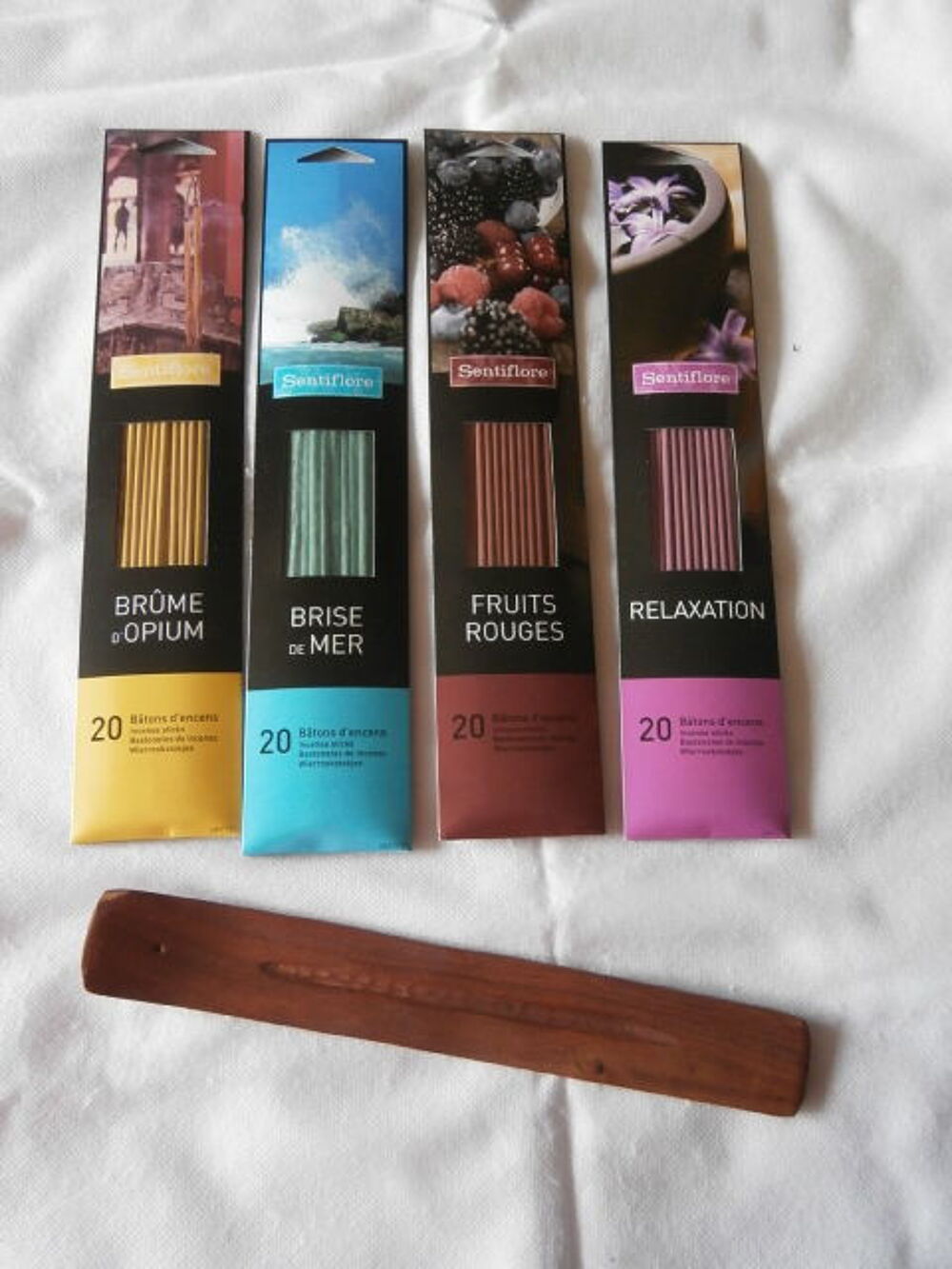 Lot d'encens avec porte encens Décoration