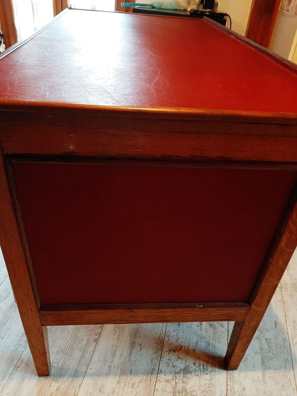 Bureau. Meubles