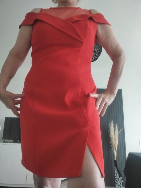 Robe rouge Lanester (56)