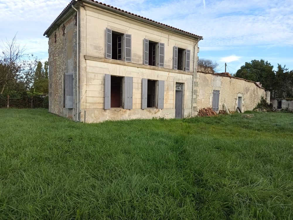 Vente Maison Maison charentaise à rénové Saint-sever-de-saintonge