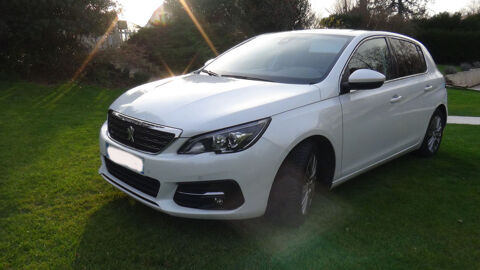 Peugeot 308 1.6 BlueHDi 120ch S&S BVM6 Allure 2017 occasion Juran&ccedil;on 64110