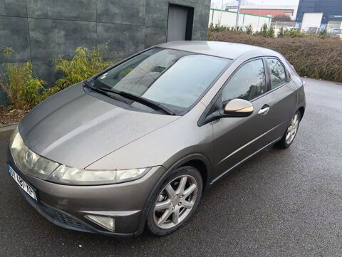 Honda Civic 2.2 i-CTDI Executive 2005 occasion Moulins-l&egrave;s-Metz 57160