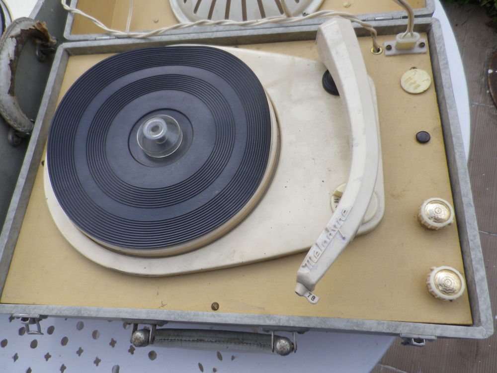 Lot de deux tourne disques &eacute;lectrophone valise Audio et hifi