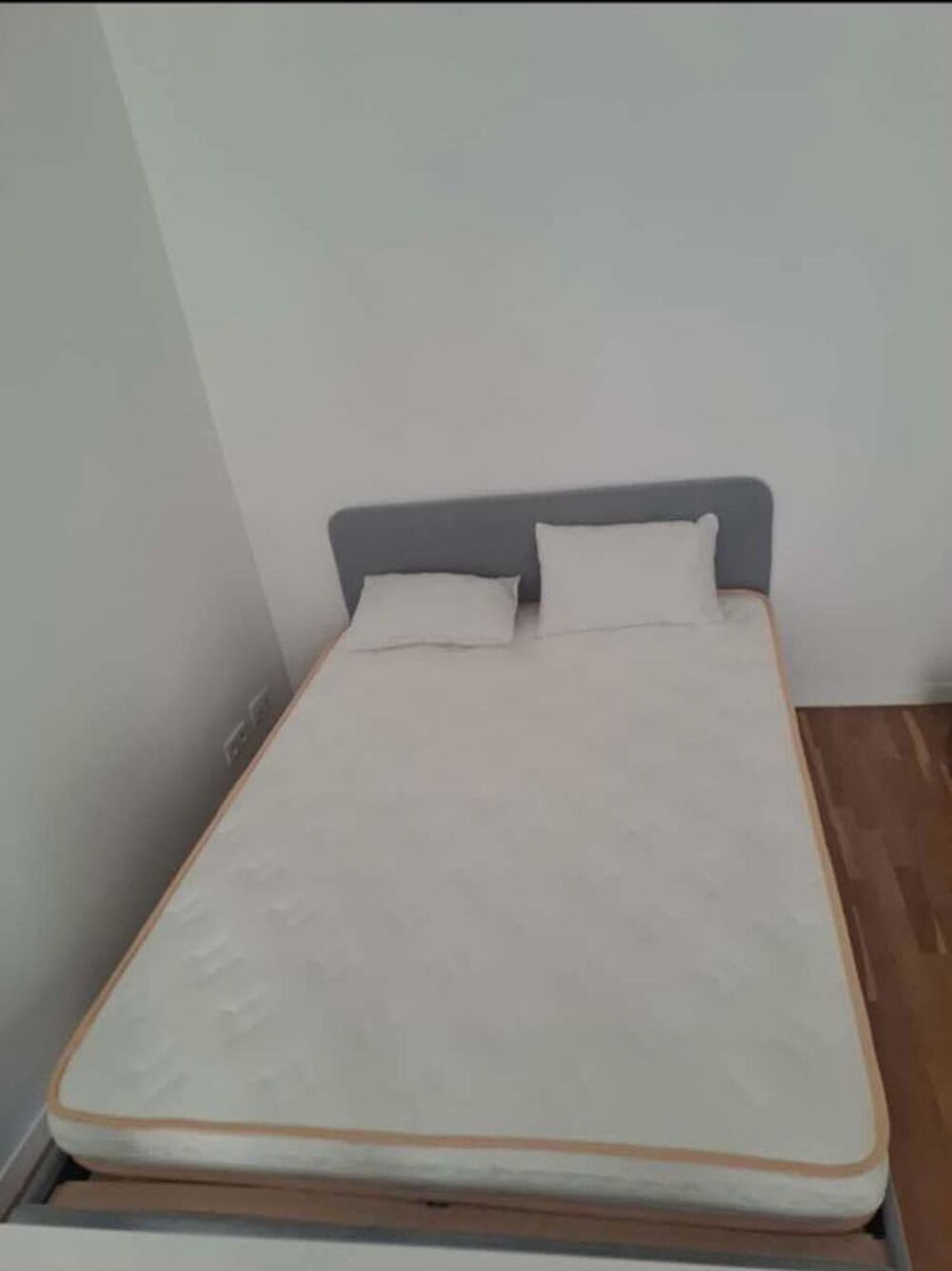 Lit + matelas Meubles