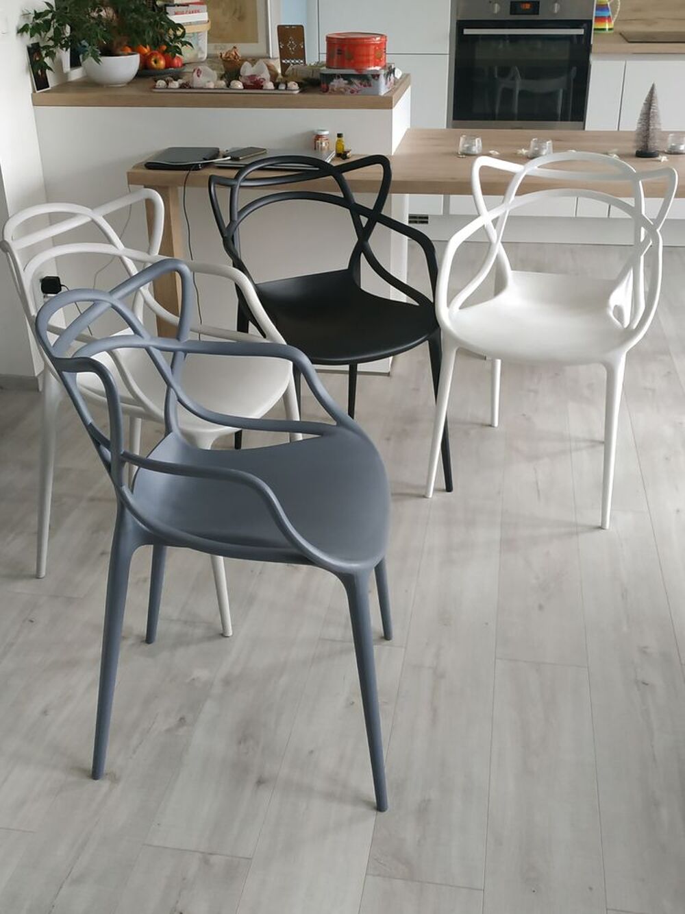 4 chaises design Masters Meubles