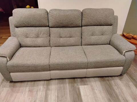 Canape 3 places 320 Bressols (82)