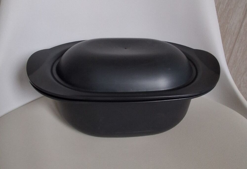 Cocotte Ultra Pro Tupperware 3,5l et 2 livres de recettes Cuisine