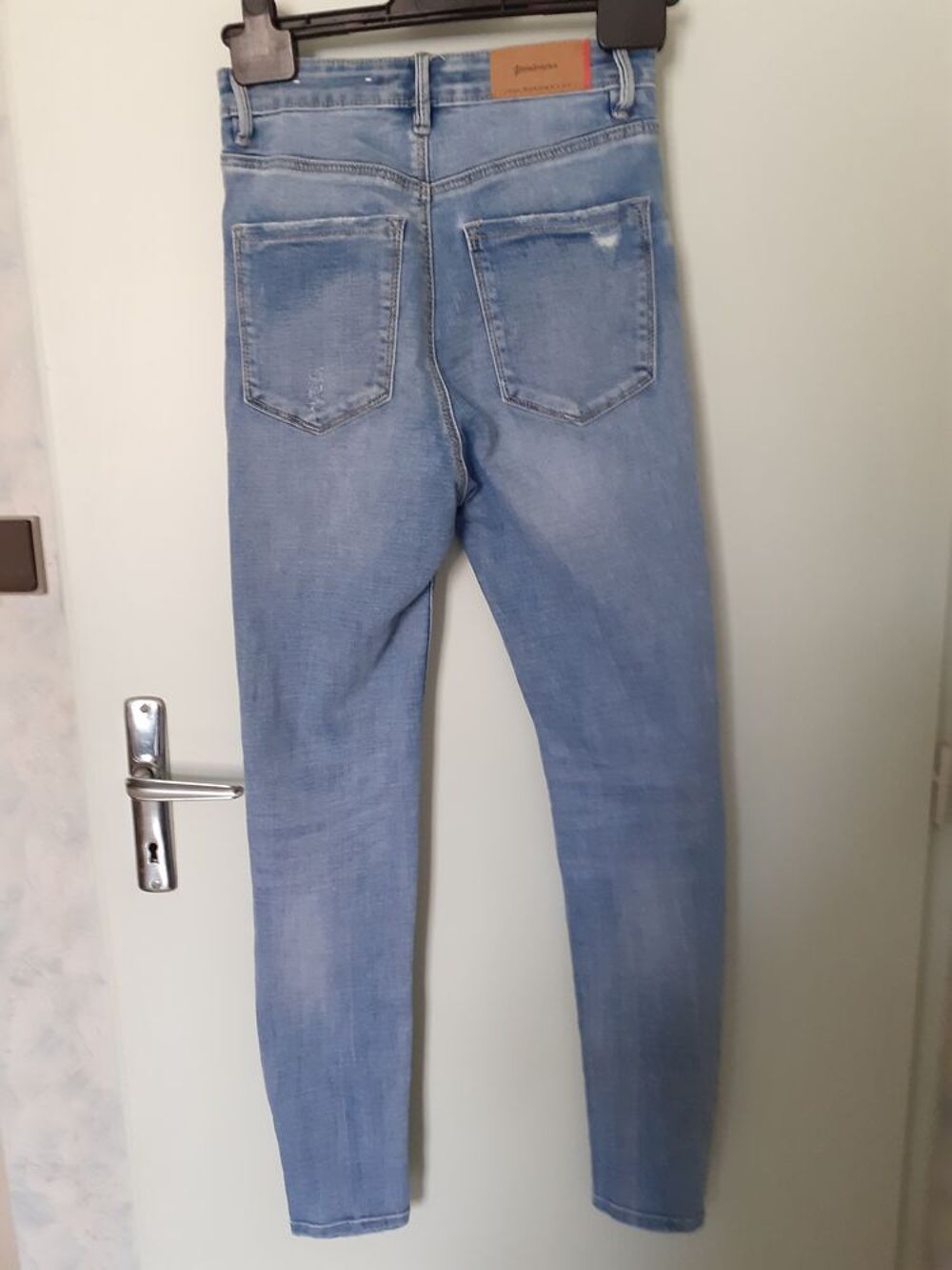 Jean slim trou&eacute; femme taille 34 Vêtements