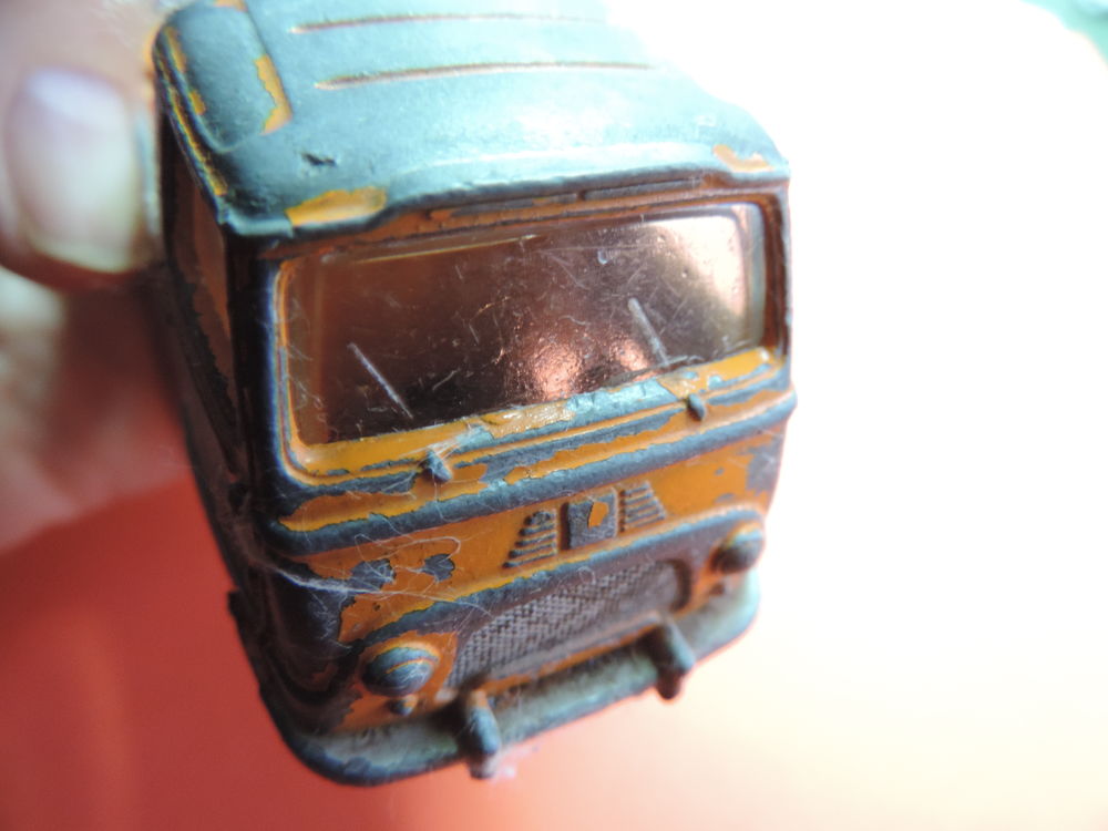 DINKY TOYS - ESTAFETTE RENAULT - Echelle : 1/43 &egrave;me. 