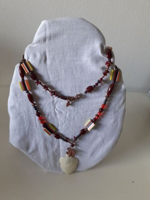 Sautoirs  neuf  avec  pochette  cadeaux 30 Viry-Ch�tillon (91)