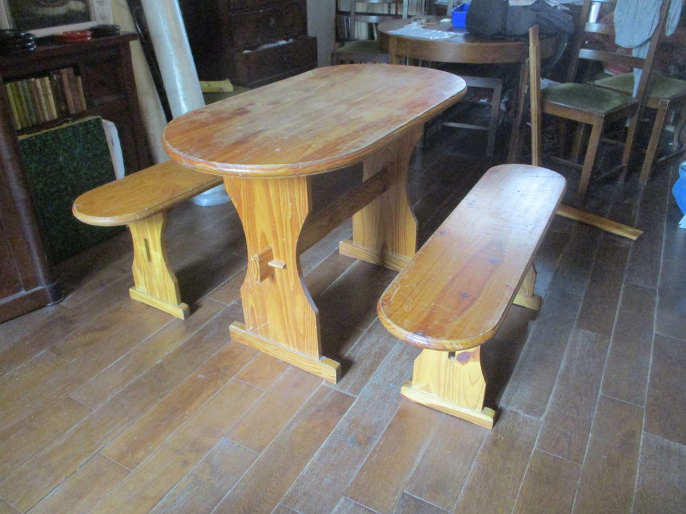 Table et bancs bois massif Meubles