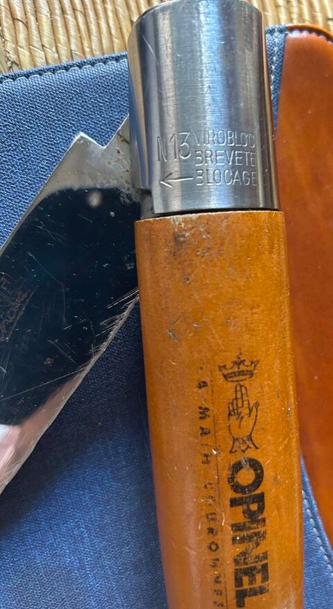 Couteau Opinel Roquebrune-Cap-Martin (06)