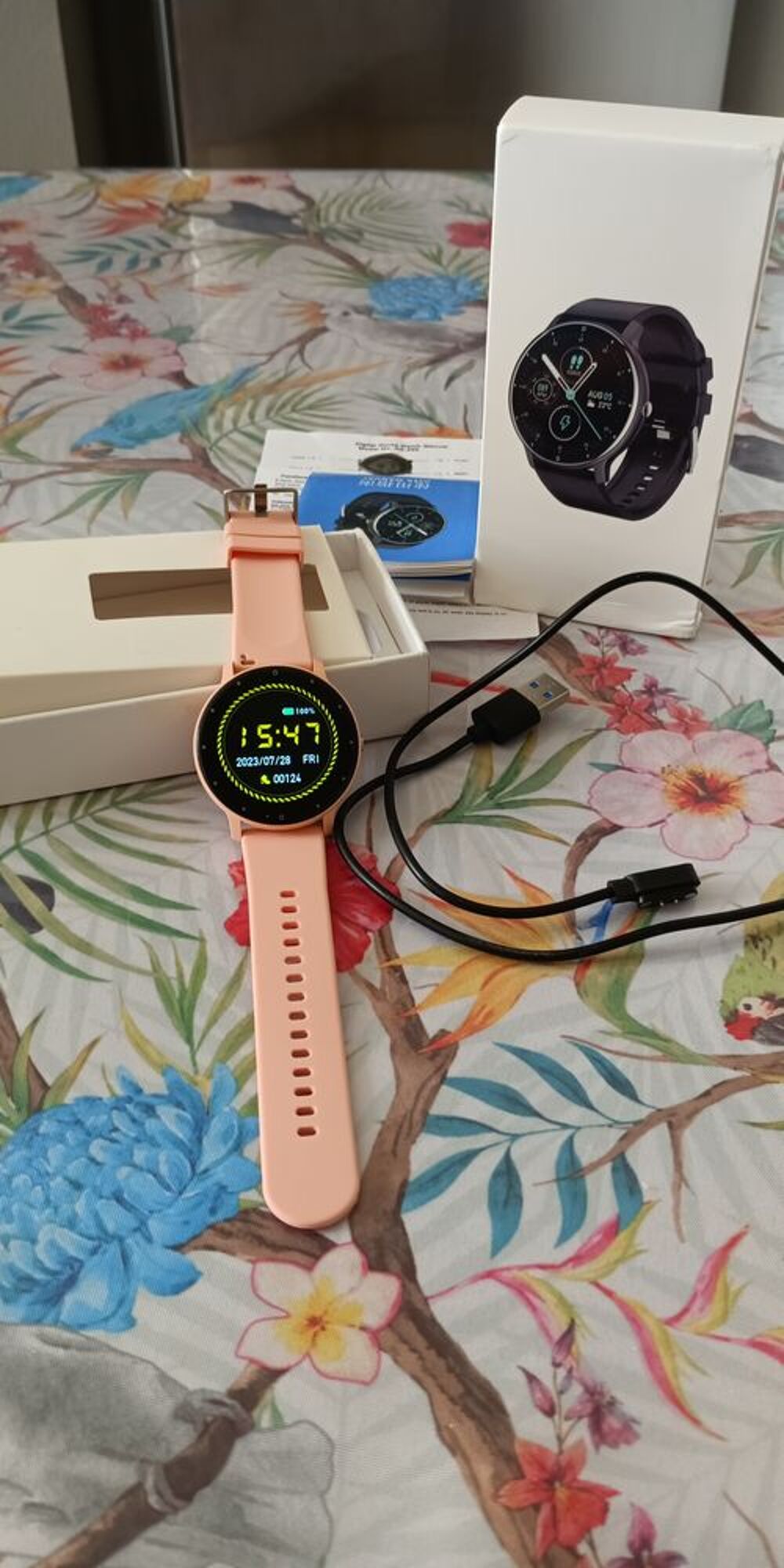 Montre connect&eacute;e Bijoux et montres