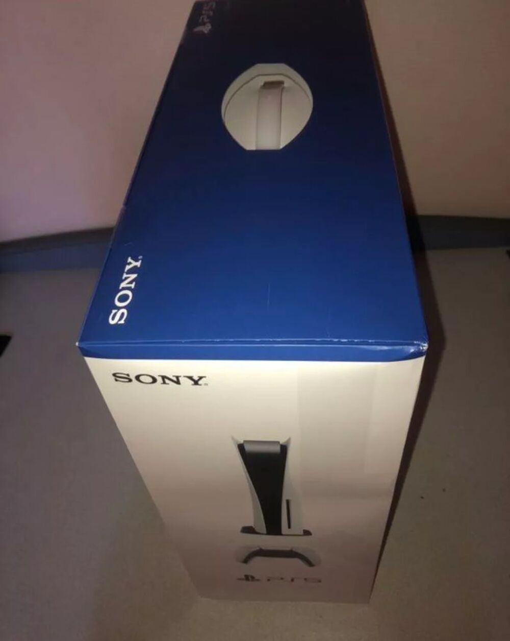 PS5 Standard &eacute;dition Consoles et jeux vidéos