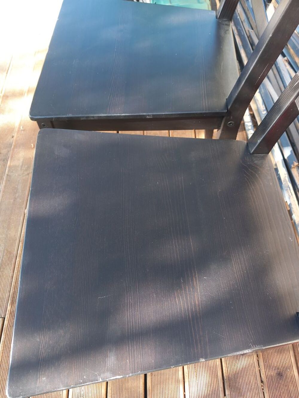 2 chaises en bois noir
&Eacute;tat satisfaisant, 5e l une
Meubles