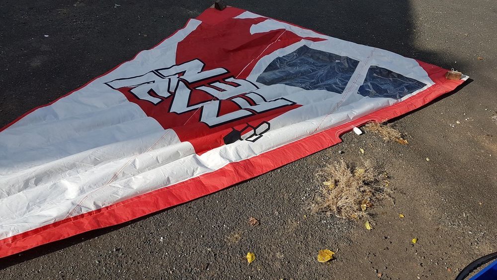 Voile pour planche &eacute;tat neuf Sports