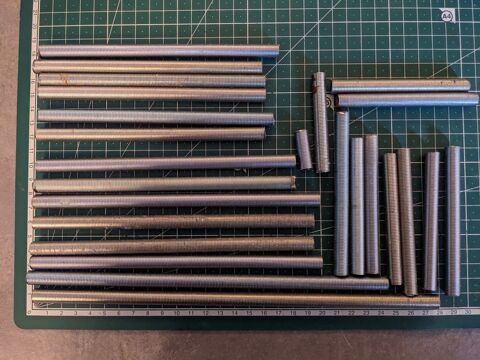 Lot de chutes de tubes filetés de lampe lustre luminaires po 10 Marseille 13 (13)
