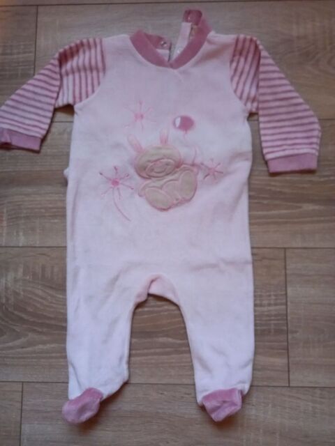 Pyjama une pice rose marque Caramouille taille 6 mois 1 Villiers (86)