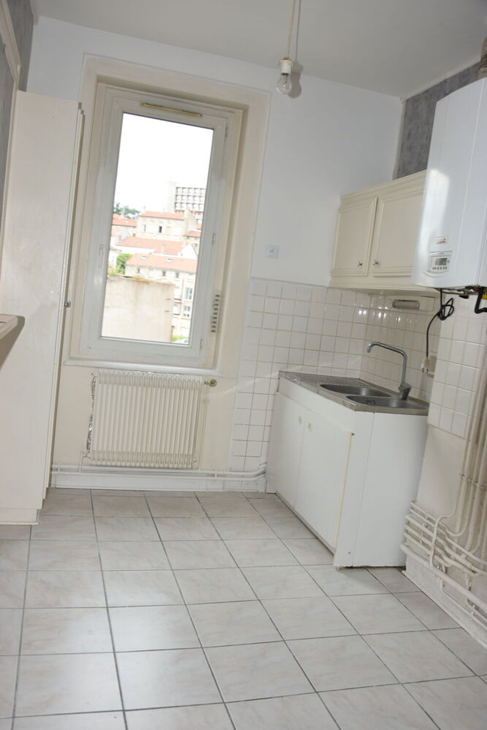 Location Appartement F3 + cuisine - 65 m² - Quartier d'affaire Chateaucreux -Gare Saint-Étienne
