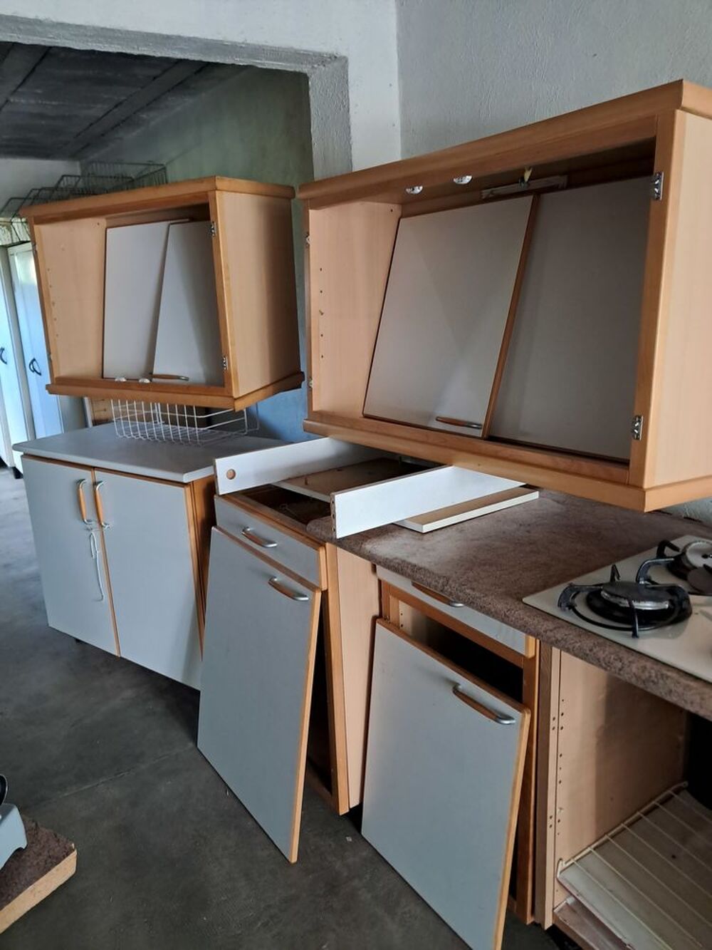 CUISINE compl&egrave;te de menuisier Meubles