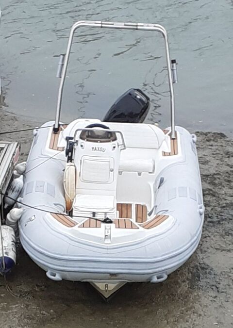 Bateaux à moteur Pneumatique - Semi-rigide 2008 occasion Saint-Clément-des-Baleines 17590