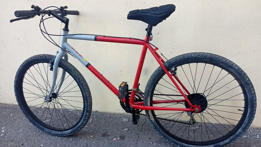 vtt 26 pouces rouge anthracite Vélos