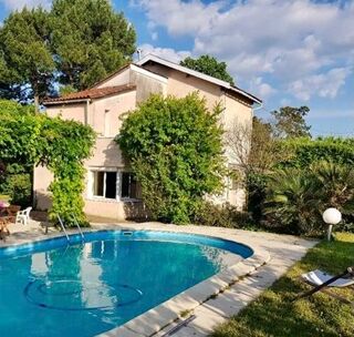 Maison 6 pièces 160 m² · à Villenave-d'Ornon · 160 m² · 599 000 €