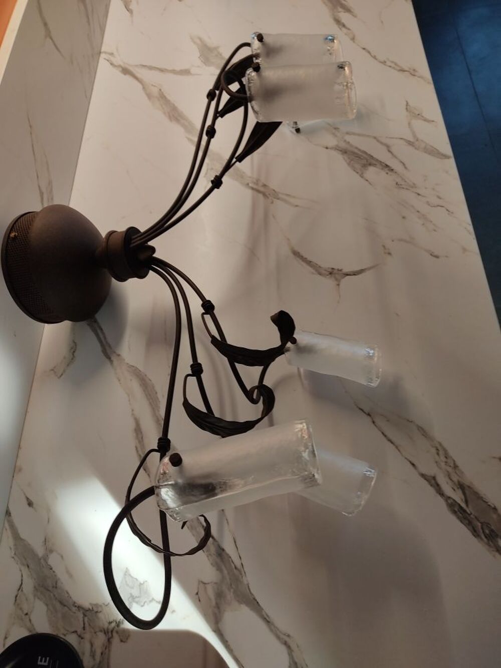 2 Luminaires assortis Meubles