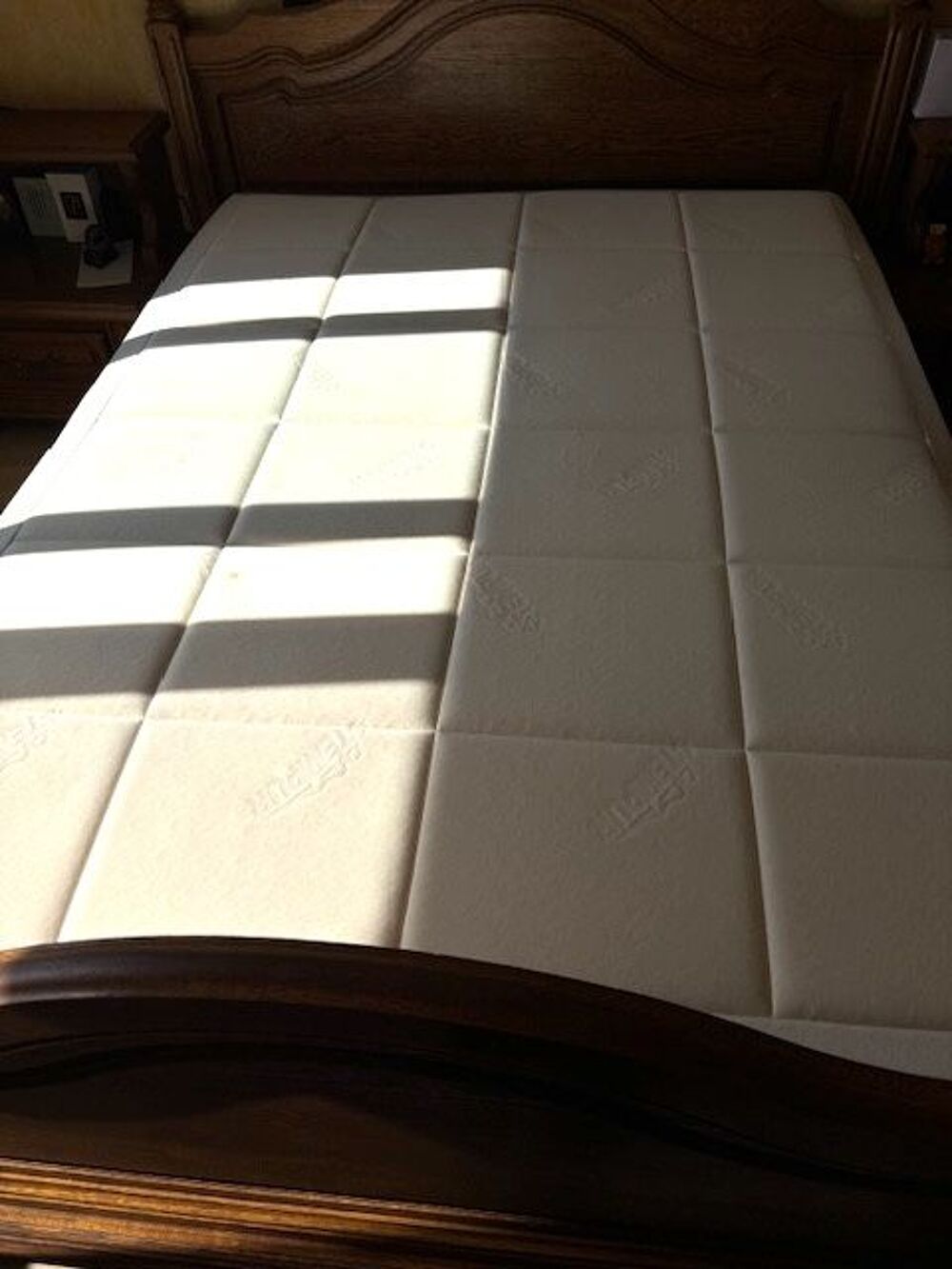 Matelas de marque TEMPUR 111 Meubles