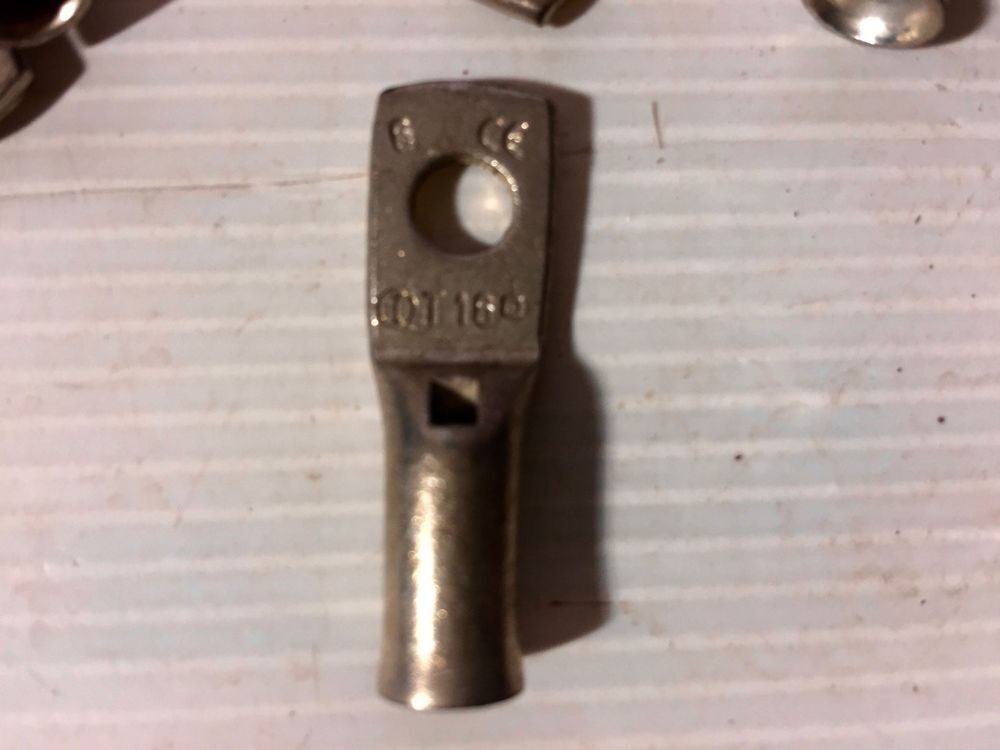 Cosse &agrave; sertir nue &agrave; oeillet D16 Bricolage