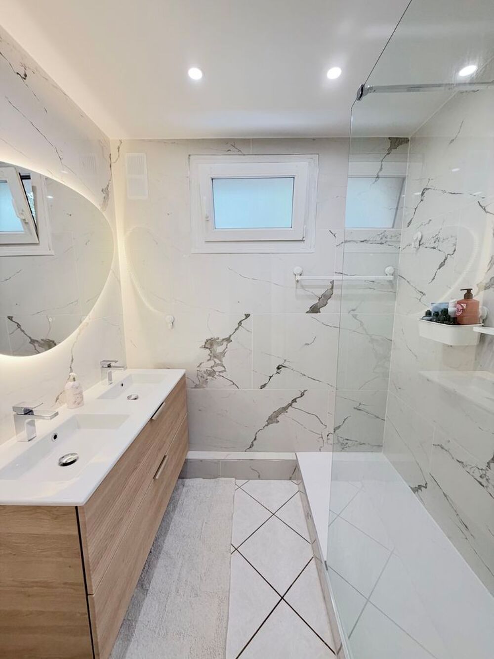 Vente Appartement RUEIL-MALMAISON ? GRAND 2 PIÈCES LUMINEUX, VUE DÉGAGÉE ET RÉ Rueil-malmaison