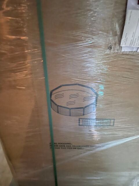 Piscine neuve non d�ball�e 1150 Perreuil (71)