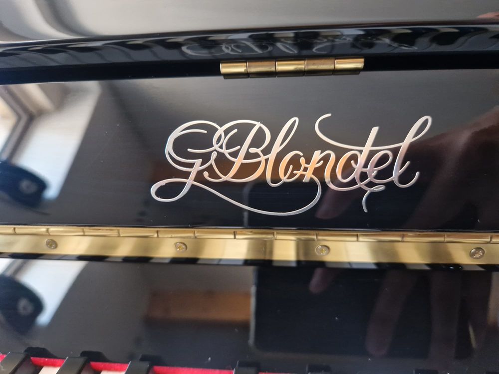 Piano droit Bechstein by Blondel
Instruments de musique