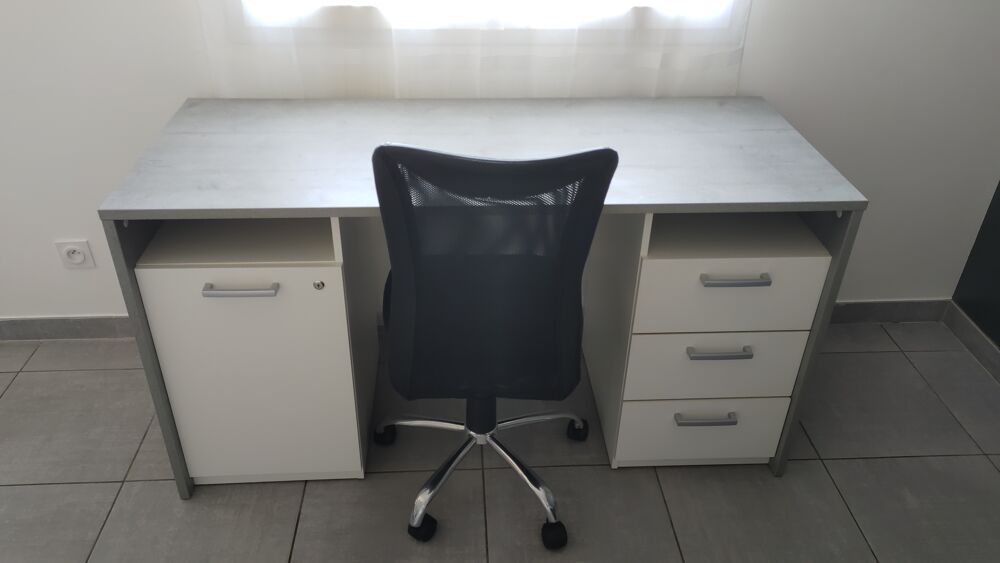 Bureau Bicolore &agrave; Effet B&eacute;ton &amp; Fauteuil de Bureau Luxe Meubles