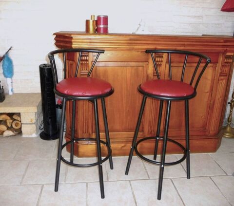  DEUX TABOURETS DE BAR PIVOTANT  b 45 Miramas (13)