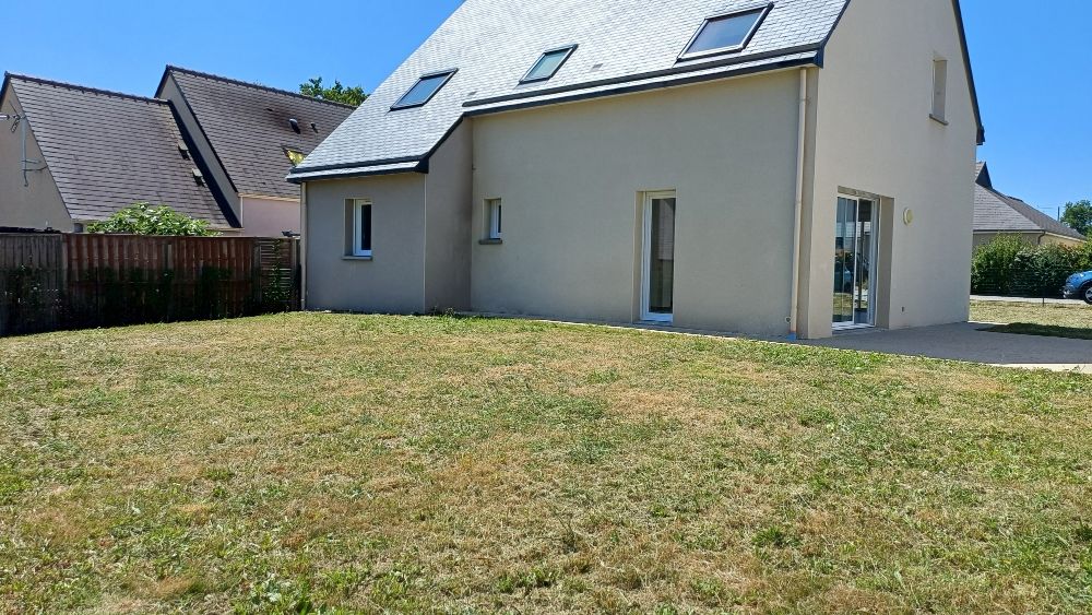 Vente Maison Maison 2016 129 m² 5 chambres garage - Bourny LAVAL 297000 € Laval