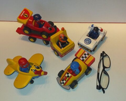 lot de v�hicules PLAYMOBIL avec personnages
12 Mirecourt (88)