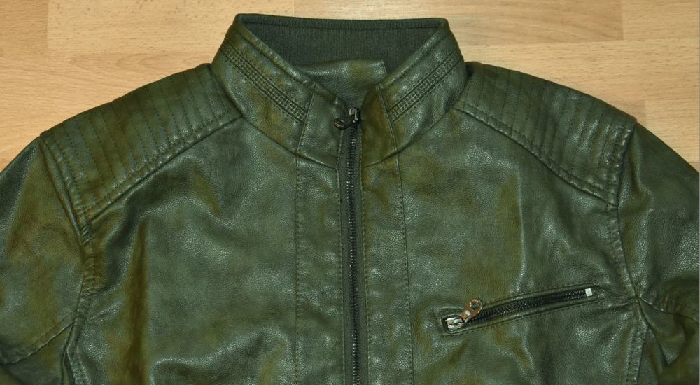 NEUF. Blouson en Cuir. Vert. Taille: M. NEUF Vêtements