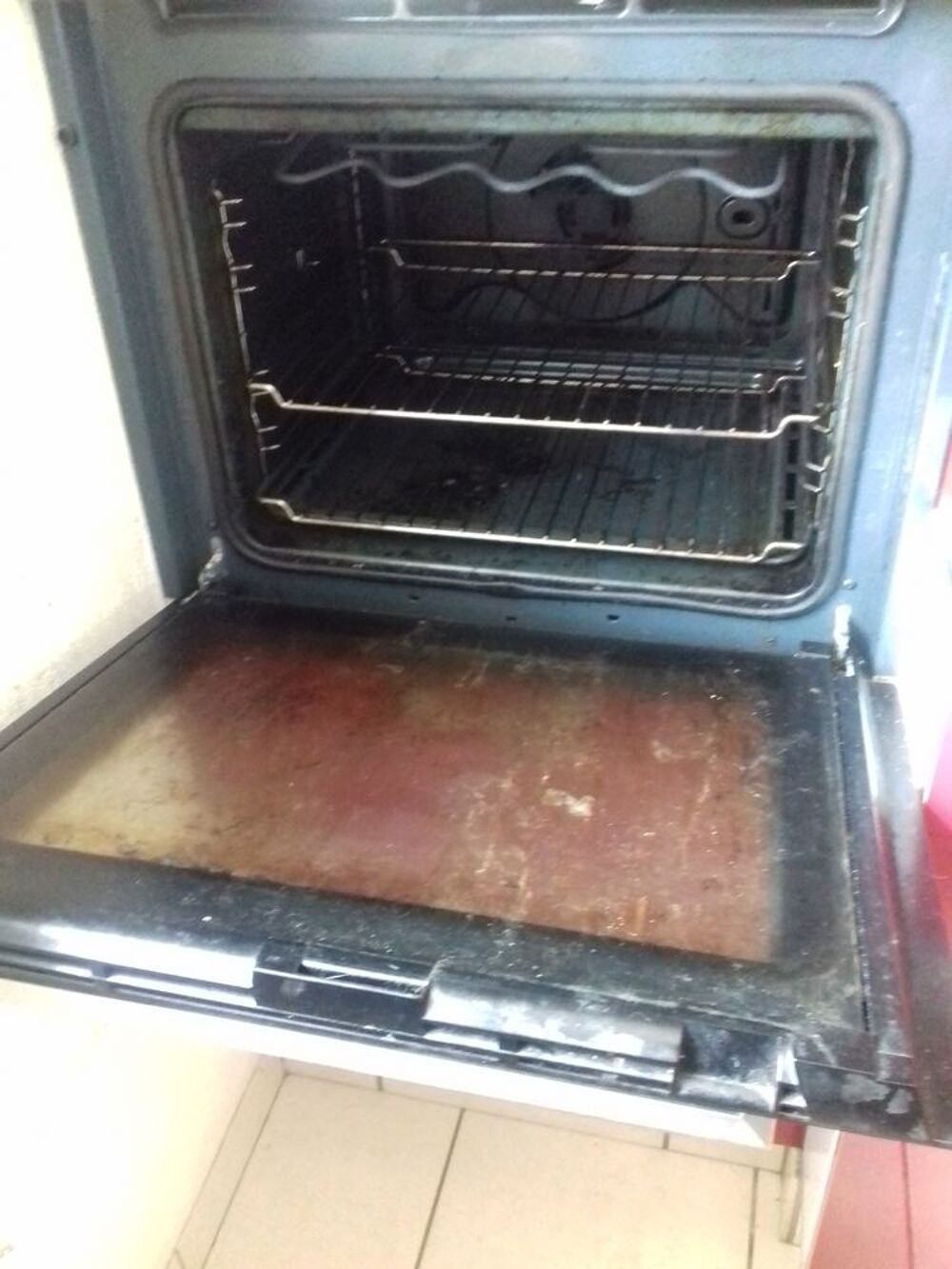 four pyrolyse Cuisine