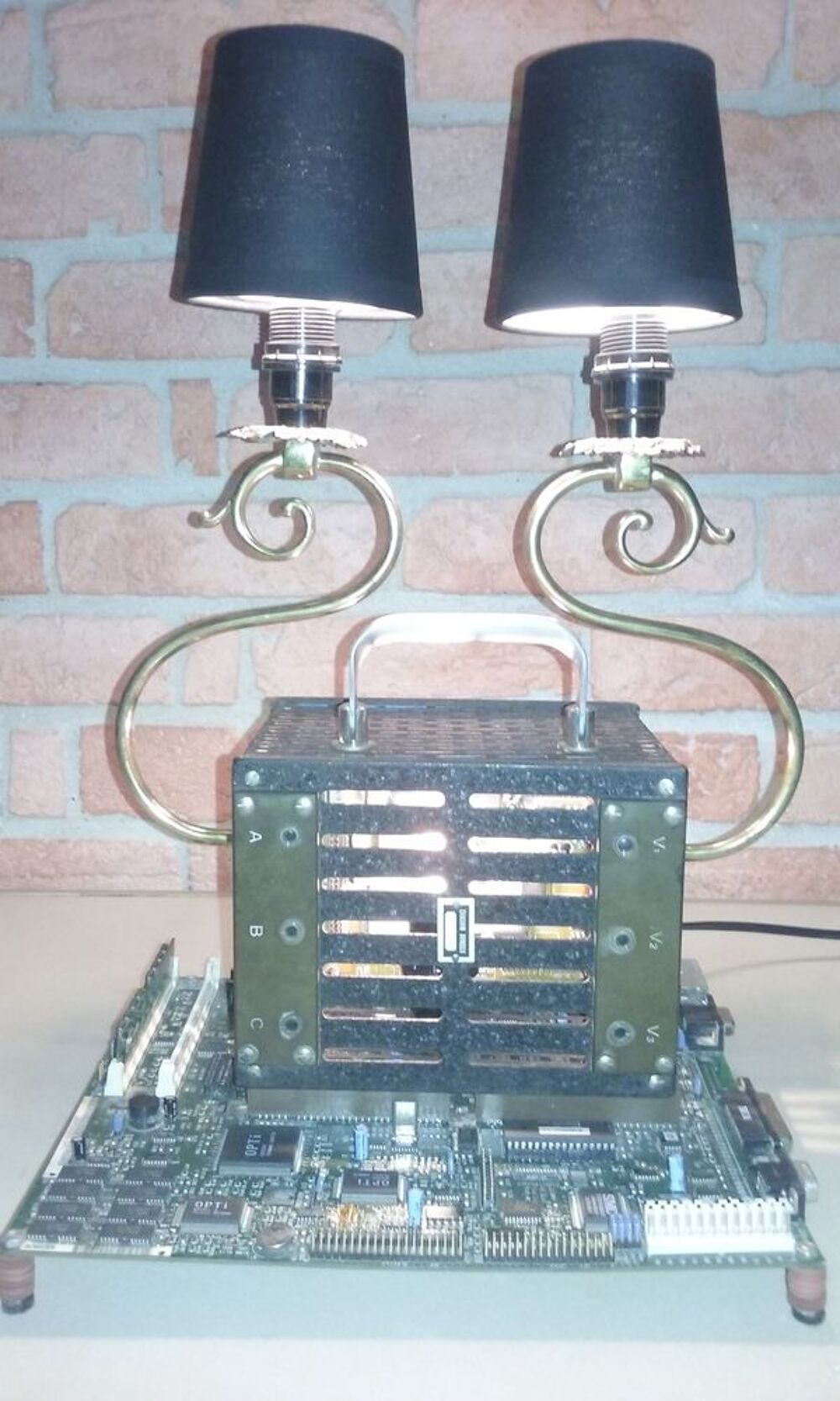 Lampe d&eacute;coration style industriel Décoration
