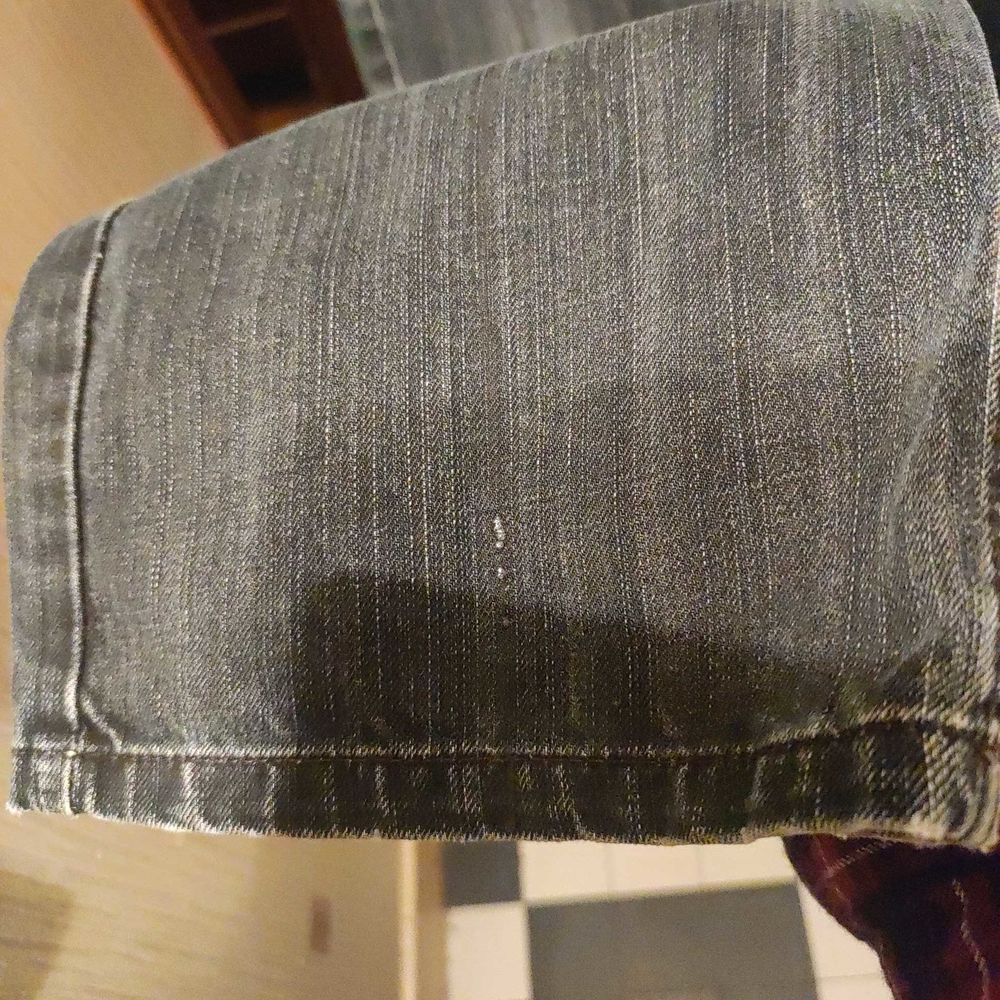 Pantalon jean haut de gamme tr&egrave;s bon &eacute;tat Vêtements