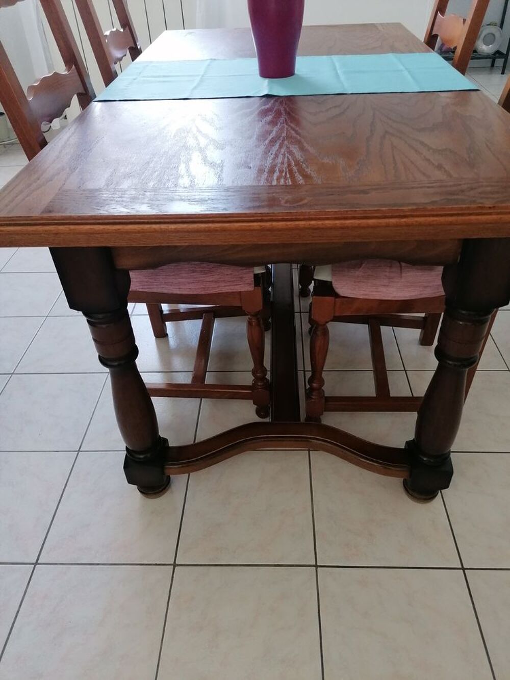 Table extensible et 4 chaises Meubles